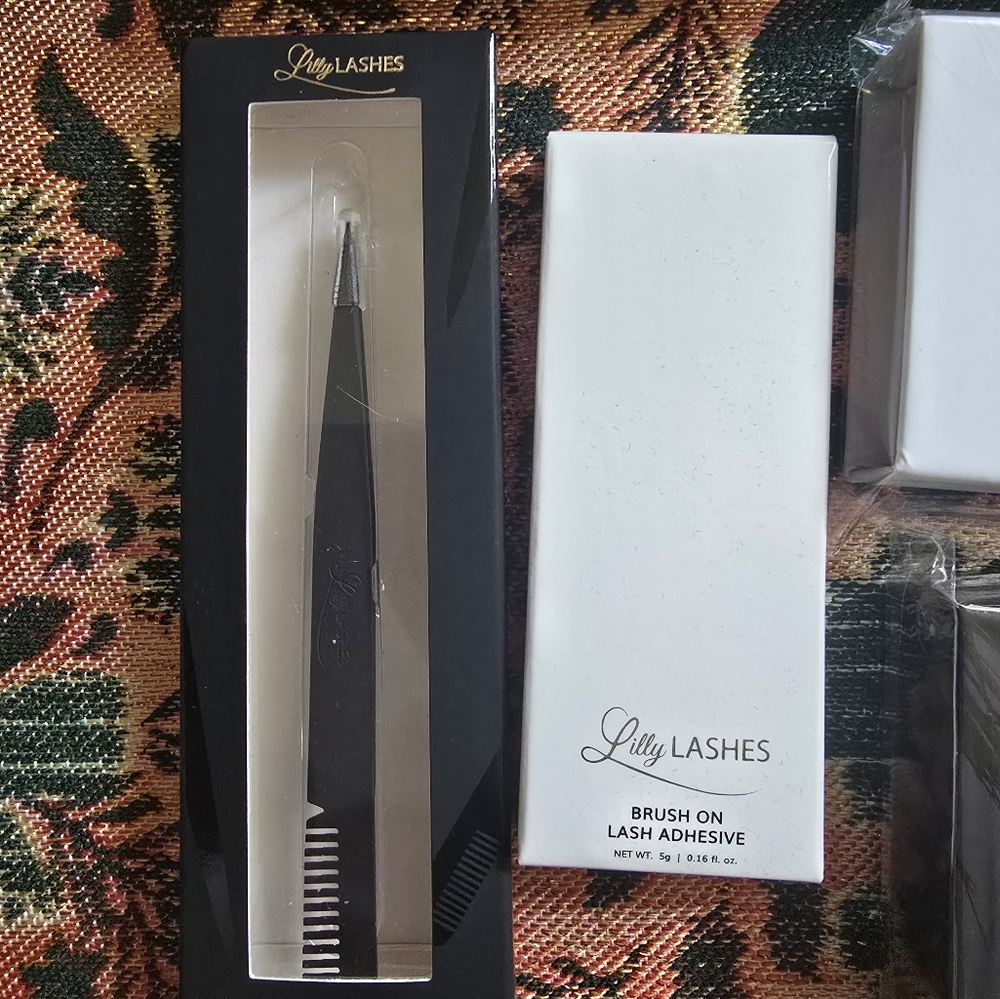 *NEW* Lilly Lashes 6pc Mile High Lash Accessory Bundle - Picture 4 of 9